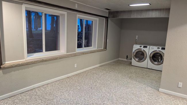 Family Rm. / Laundry | Image 29