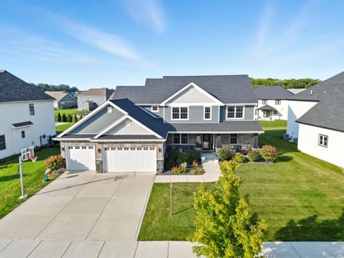 13028 Waterleaf Dr, Saint John, IN, 46373-8002 | Card Image