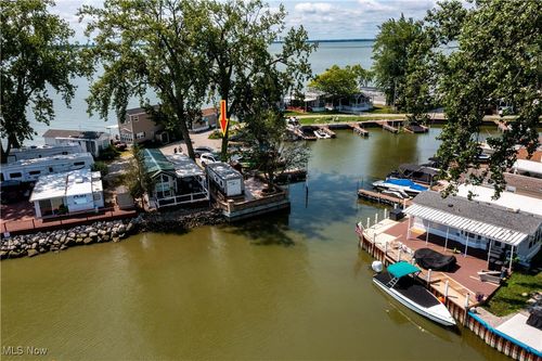 45-2200 S Harborview Dr, Lakeside Marblehead, OH, 43440-2444 | Card Image