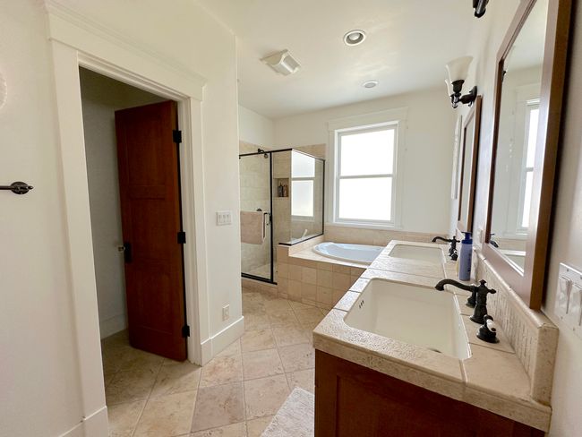 A - 1434 Laguna St, Condo with 3 bedrooms, 2 bathrooms and null parking in Santa Barbara CA | Image 8