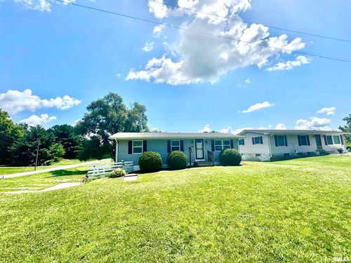 202 10th Ave, New Windsor, IL, 61465-9228 | Card Image