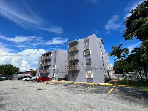 apt-16-1661 Sw 3rd St, Miami, FL, 33135-3694 | Card Image