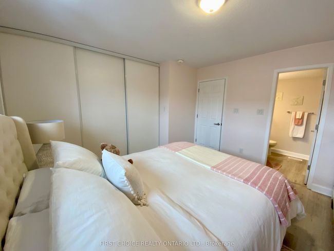 10 - 46 Lakepointe Dr, Condo with 2 bedrooms, 3 bathrooms and 2 parking in Orléans ON | Image 23