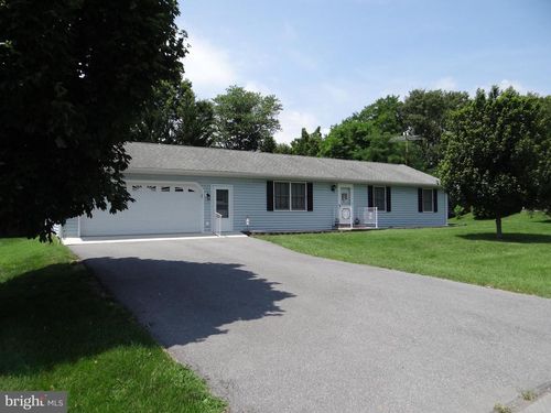 201 Beech Ln, MERCERSBURG, PA, 17236-1305 | Card Image