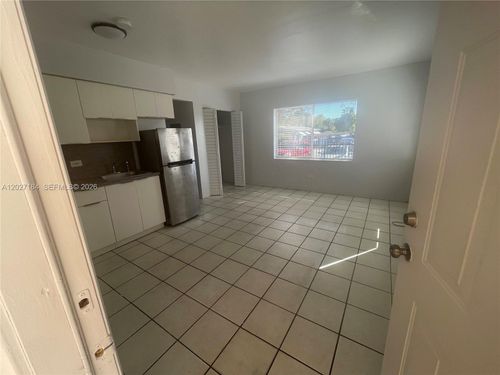 5-14305 Ne 6th Ave, North Miami, FL, 33161-2963 | Card Image