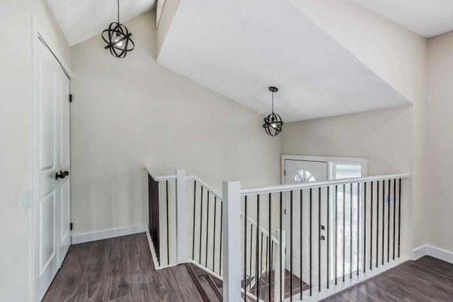 4510 44 Avenue Ne, Home with 4 bedrooms, 3 bathrooms and 2 parking in Calgary AB | Image 2