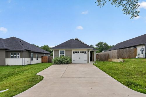 1032 Ray Dr, Denison, TX, 75020-1434 | Card Image