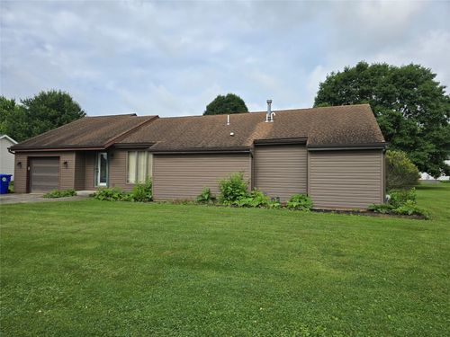 204 Stonehaven Dr, Edinboro, PA, 16412-2726 | Card Image