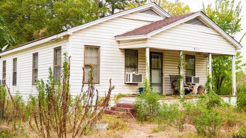 9121 & 9110 N County Road 152, Overton, TX, 75684 | Card Image