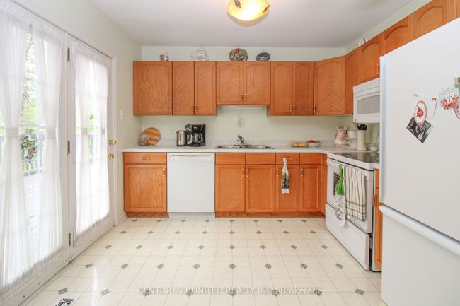 449 King George St, House other with 3 bedrooms, 2 bathrooms and 2 parking in Peterborough ON | Image 10