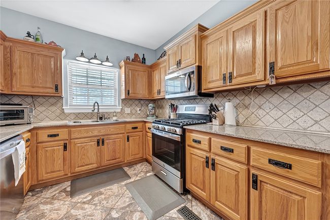 6322 W Milliken Bnd, Townhouse with 3 bedrooms, 2 bathrooms and null parking in Fayetteville AR | Image 9