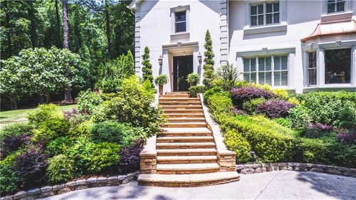 1165 E Beechwood Dr Nw, Atlanta, GA, 30327-2705 | Card Image