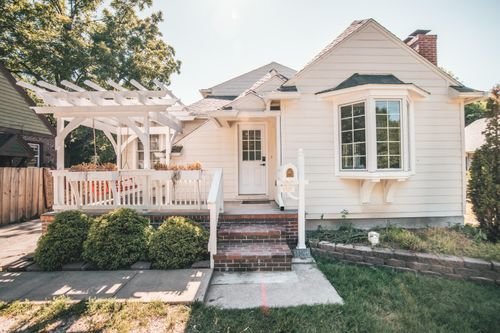 1529 S Fremont Ave, Springfield, MO, 65804-1107 | Card Image