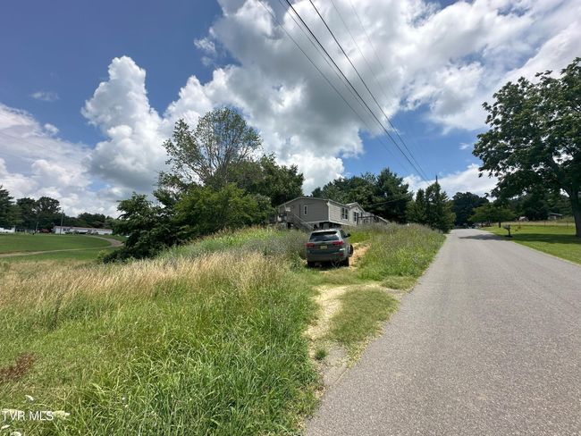 120 Hensley Loop, House other with 1 bedrooms, 2 bathrooms and null parking in Jonesborough TN | Image 15