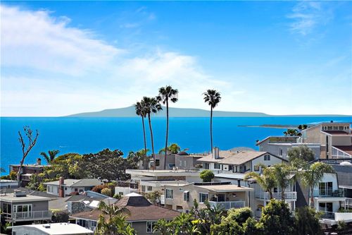 970 Quivera St, Laguna Beach, CA, 92651-3819 | Card Image