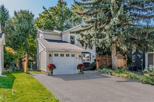 18 Blueridge Sq, Brampton, ON, L6Z1A1 | Card Image
