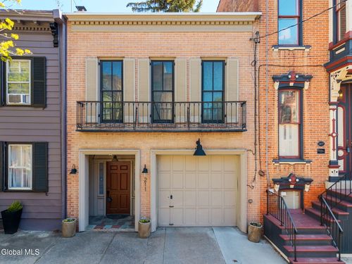 211 Lancaster St, Albany, NY, 12210-1940 | Card Image