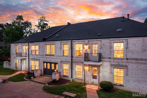 e-4392 Chateau De Ville Dr, Saint Louis, MO, 63129-1868 | Card Image