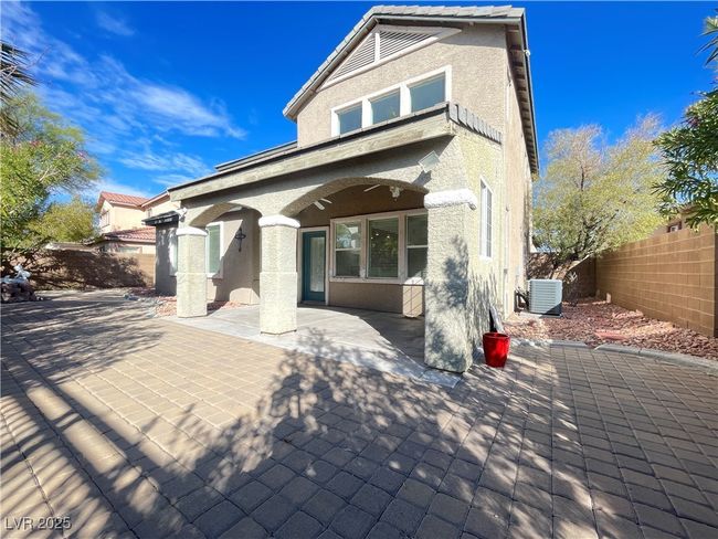 1581 Boundary Peak Way, House other with 5 bedrooms, 3 bathrooms and null parking in Las Vegas NV | Image 9