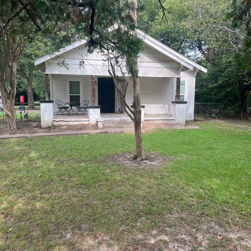 1005 Wolfe City Dr, Greenville, TX, 75401-2103 | Card Image