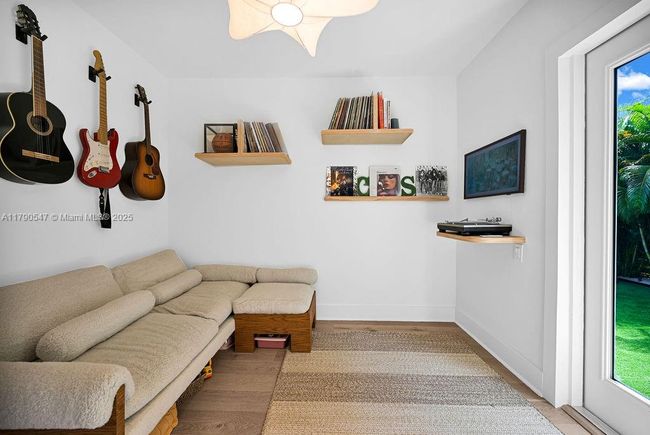 1010 Ne 83 Rd St, House other with 3 bedrooms, 3 bathrooms and null parking in Miami FL | Image 24