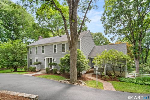32 Silver Ridge Cmn, Weston, CT, 06883-2446 | Card Image