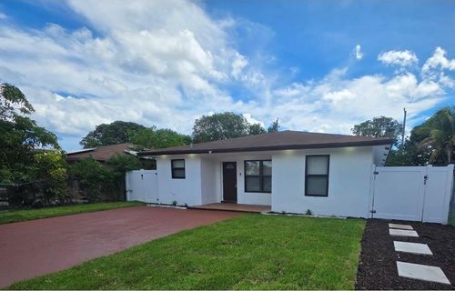 320 Sterling Ave, Delray Beach, FL, 33444-2266 | Card Image