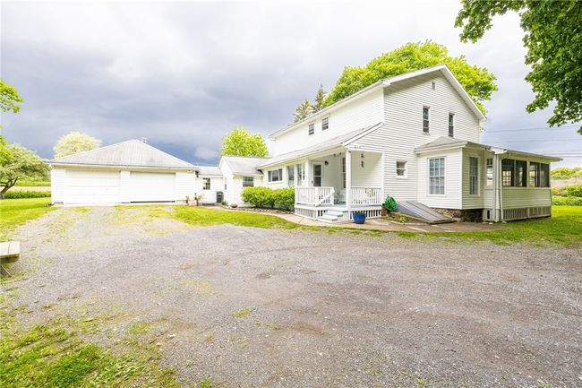 7681 State Route 5 And 20, House other with 4 bedrooms, 2 bathrooms and null parking in Bloomfield NY | Image 4