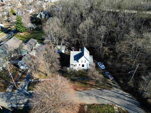 401 Williams St, Decorah, IA, 52101-2742 | Card Image