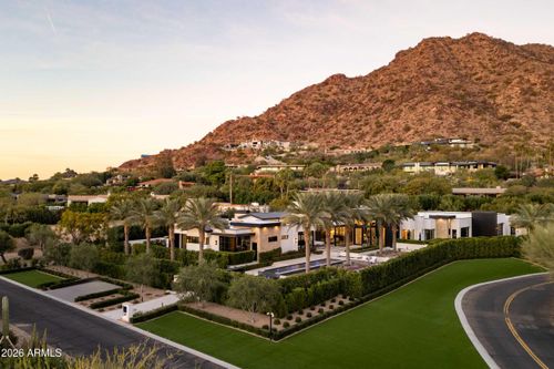 6800 N Mummy Mountain Rd, Paradise Valley, AZ, 85253-3303 | Card Image