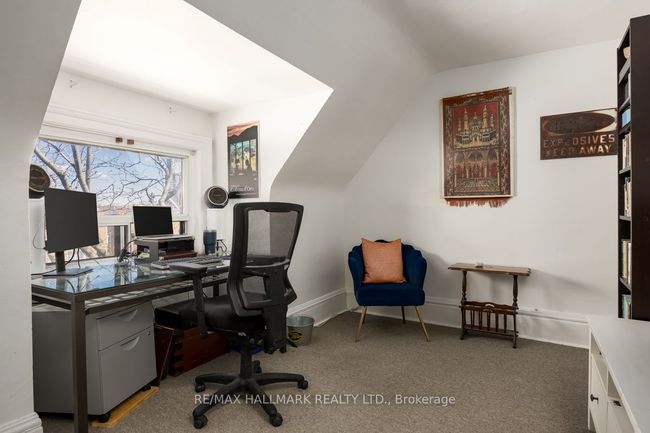 223 Wallace Ave, House attached with 5 bedrooms, 3 bathrooms and 1 parking in Toronto ON | Image 10