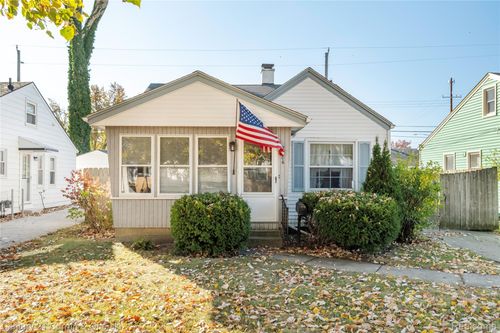 2306 Barrett Ave, Royal Oak, MI, 48067-3508 | Card Image