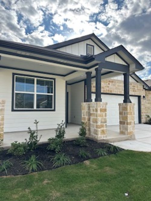 320 Cassandra Dr, Hutto, TX, 78634-5741 | Card Image