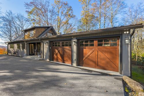 204 Pinecrest Rd, Highlands, NC, 28741-8663 | Card Image