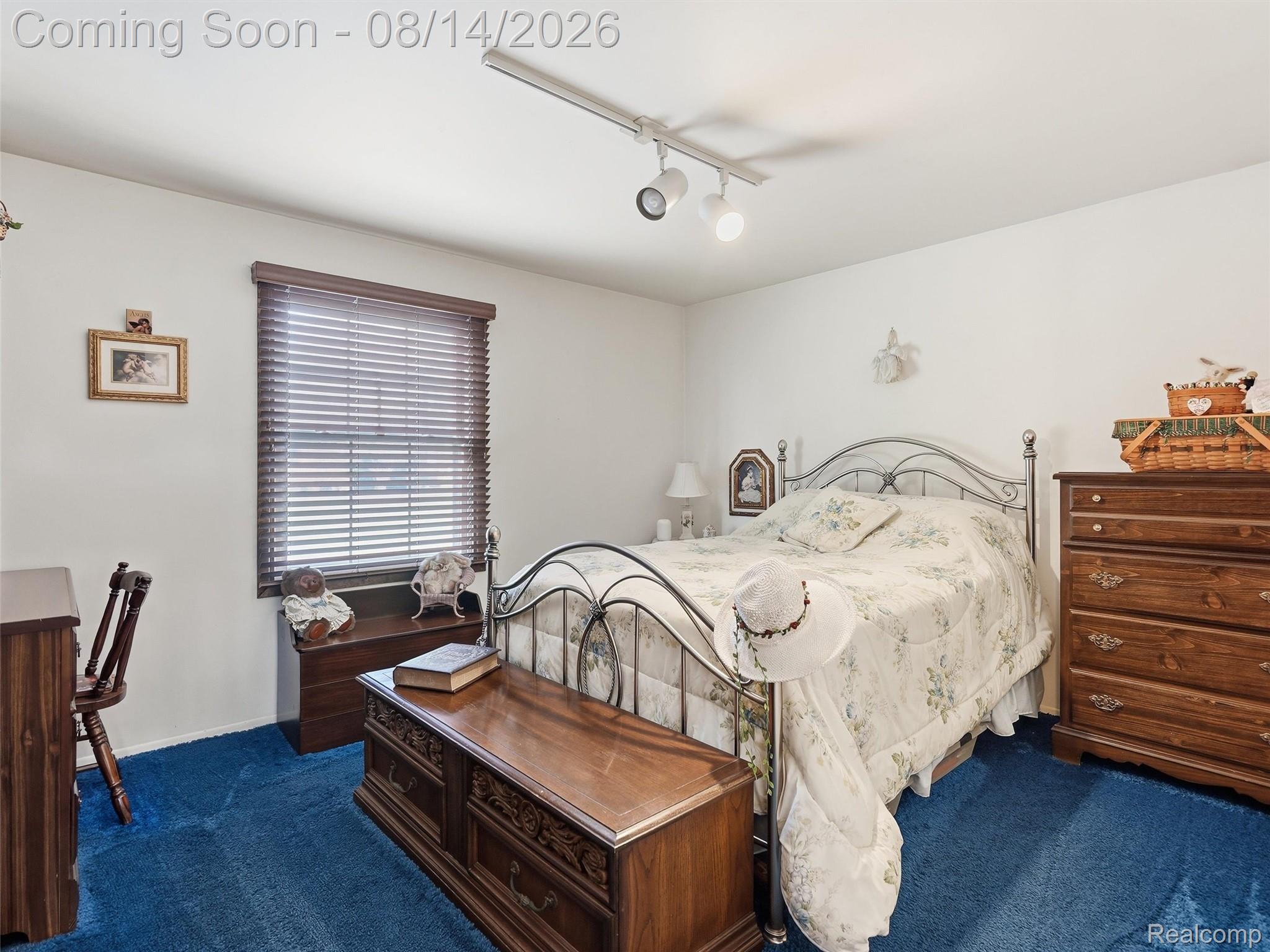 Residential in Washington Township 4