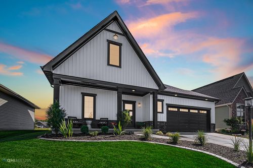 306 W Prairie Ln, Valparaiso, IN, 46385-0018 | Card Image