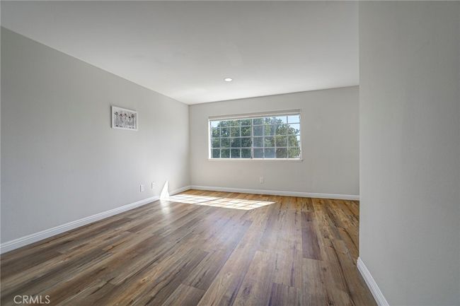 APT-10 - 20851 Community St, Townhouse with 3 bedrooms, 3 bathrooms and 2 parking in Winnetka CA | Image 15