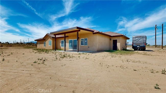 10625 Caughlin Rd, House other with 4 bedrooms, 3 bathrooms and 3 parking in Phelan CA | Image 5