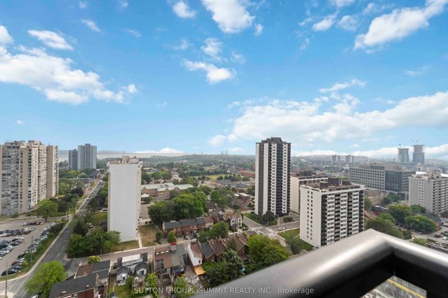 1709 - 15 Queen St S, Condo with 2 bedrooms, 2 bathrooms and 1 parking in Hamilton ON | Image 28
