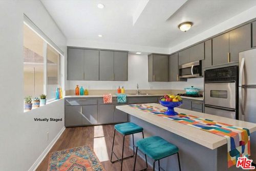 unit-3-410 N Market St, Inglewood, CA, 90302-5012 | Card Image