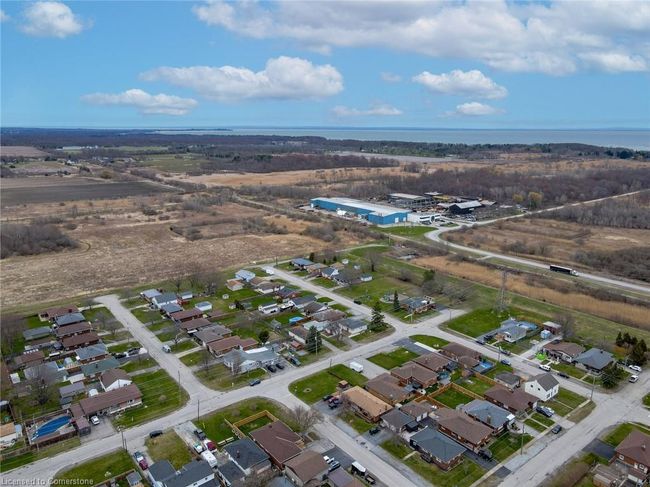 206 Johnston St, House other with 4 bedrooms, 2 bathrooms and 5 parking in Port Colborne ON | Image 39