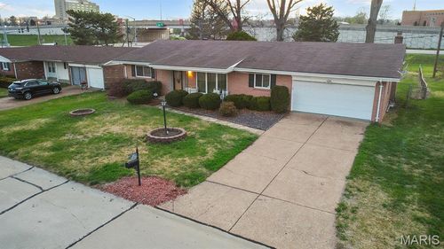 11511 Corlyn Drive, St Louis, MO, 63138 | Card Image