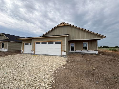 5801 N Plumthicket St, Bel Aire, KS, 67226-3561 | Card Image