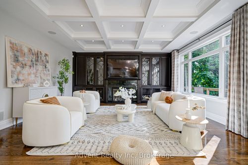 27 Tefley Rd, North York, ON, M2M1C5 | Card Image