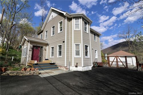 359 Cherry St, Beacon, NY, 12508-4007 | Card Image
