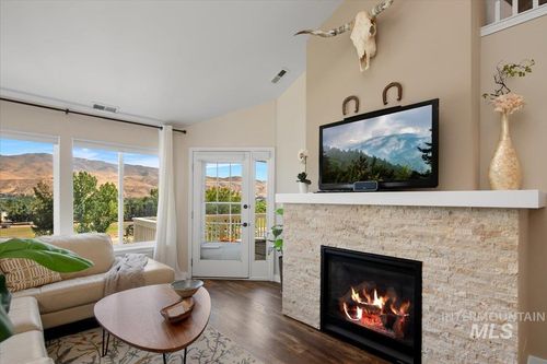 apt-204-5134 S Surprise Way, Boise, ID, 83716-9059 | Card Image