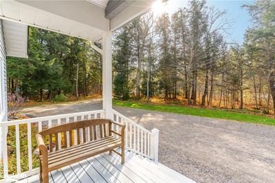 3526 W Shore Rd, House other with 3 bedrooms, 3 bathrooms and 12 parking in Haliburton ON | Image 2