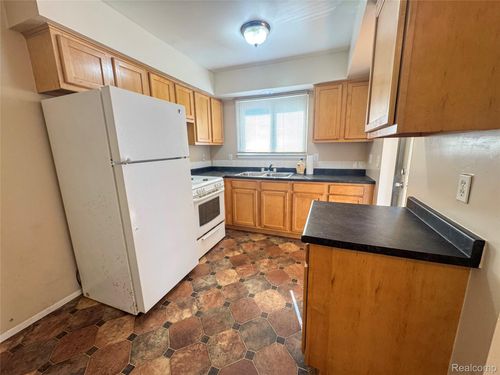 29006 Eton St, Westland, MI, 48186-5196 | Card Image