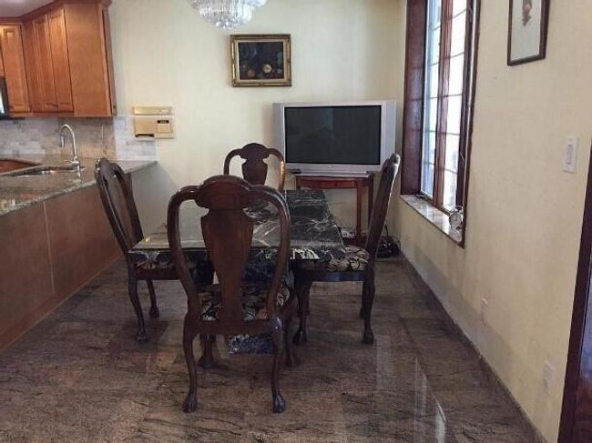 Breakfast/ Snack Area | Image 19