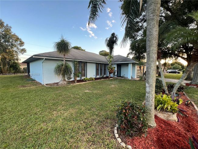 1921 Sw Hickock Ter, House other with 3 bedrooms, 2 bathrooms and null parking in Port St. Lucie FL | Image 68